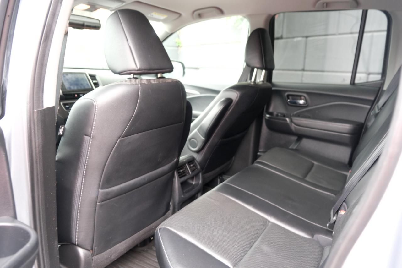 Honda Ridgeline RTL-T 4x4 Crew Cab 5.3' Bed 2017