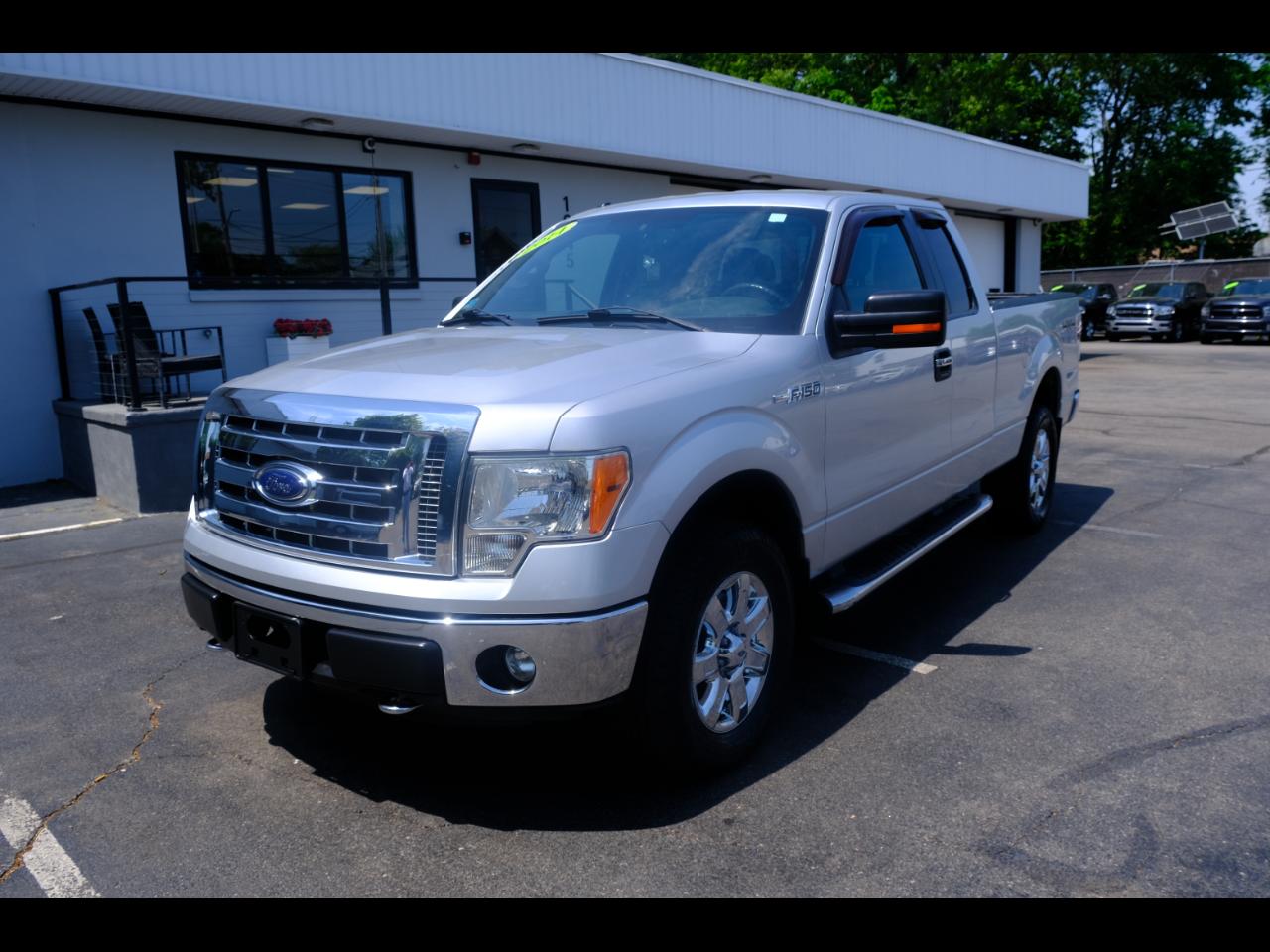 2014 Ford F-150 4WD SuperCab 145" XLT