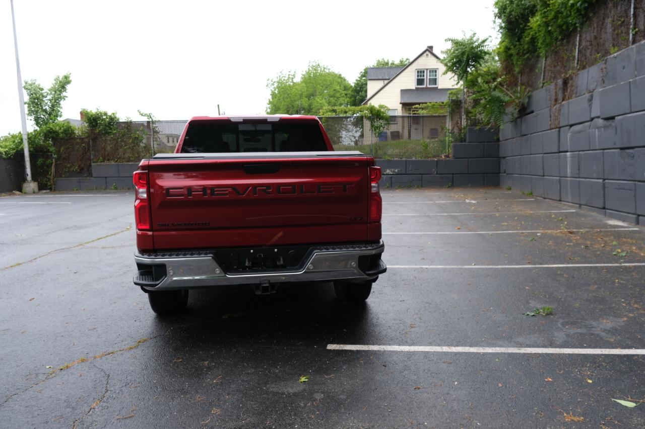 Chevrolet Silverado 1500 4WD Crew Cab 147" LTZ 2021