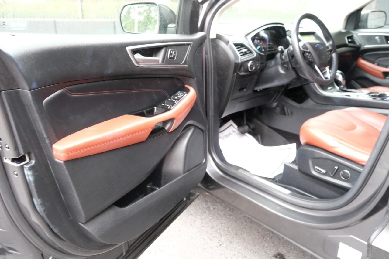 Ford Edge 4dr Titanium AWD 2016
