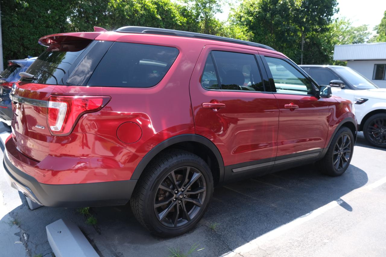 Ford Explorer XLT 4WD 2017