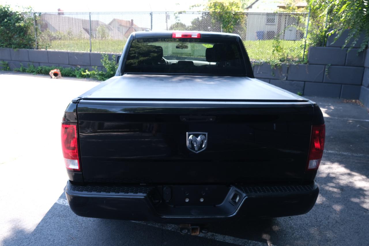 RAM 1500 Express 4x4 Crew Cab 5'7" Box 2018