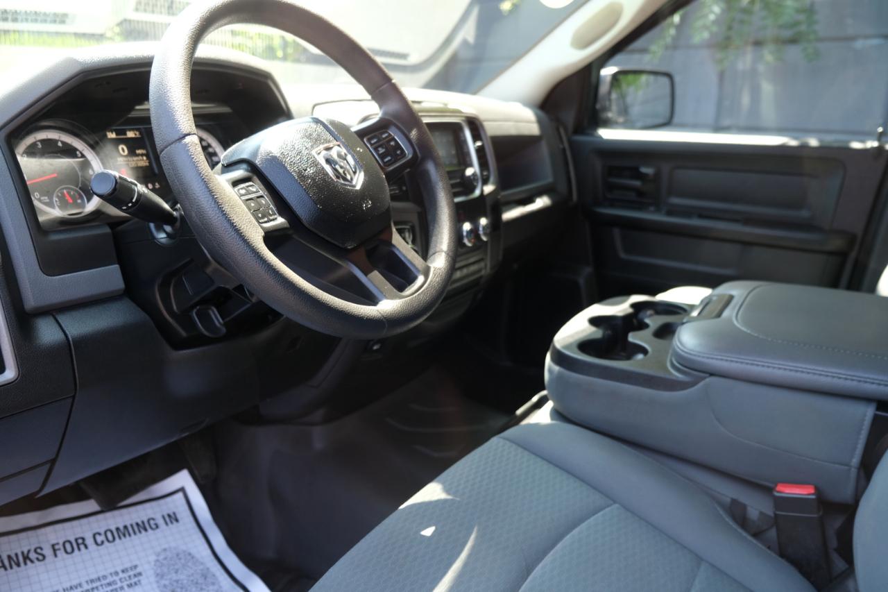 RAM 1500 Express 4x4 Crew Cab 5'7" Box 2018