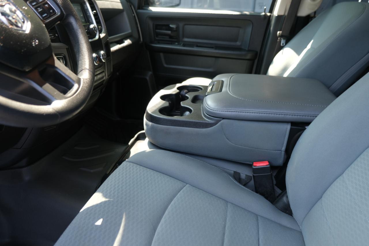 RAM 1500 Express 4x4 Crew Cab 5'7" Box 2018