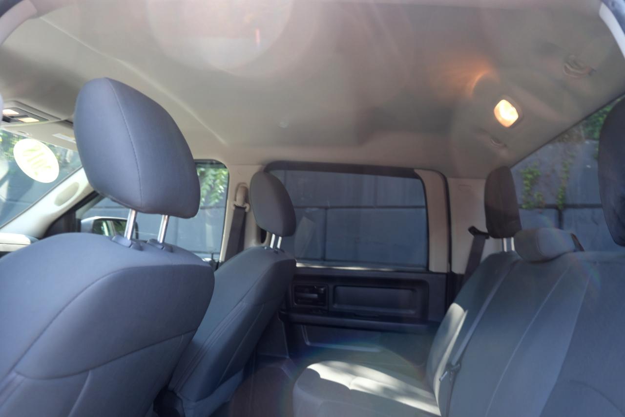 RAM 1500 Express 4x4 Crew Cab 5'7" Box 2018