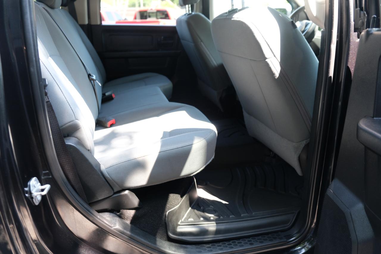 RAM 1500 Express 4x4 Crew Cab 5'7" Box 2018