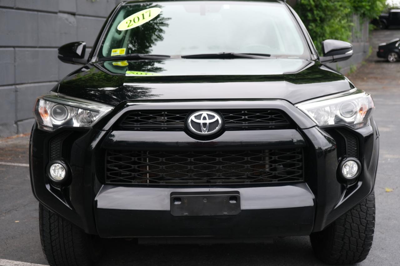 Toyota 4Runner SR5 Premium 4D SUV 4WD V6 2017