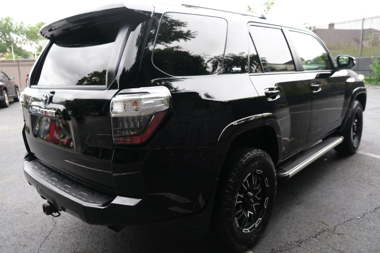 Toyota 4Runner SR5 Premium 4D SUV 4WD V6 2017