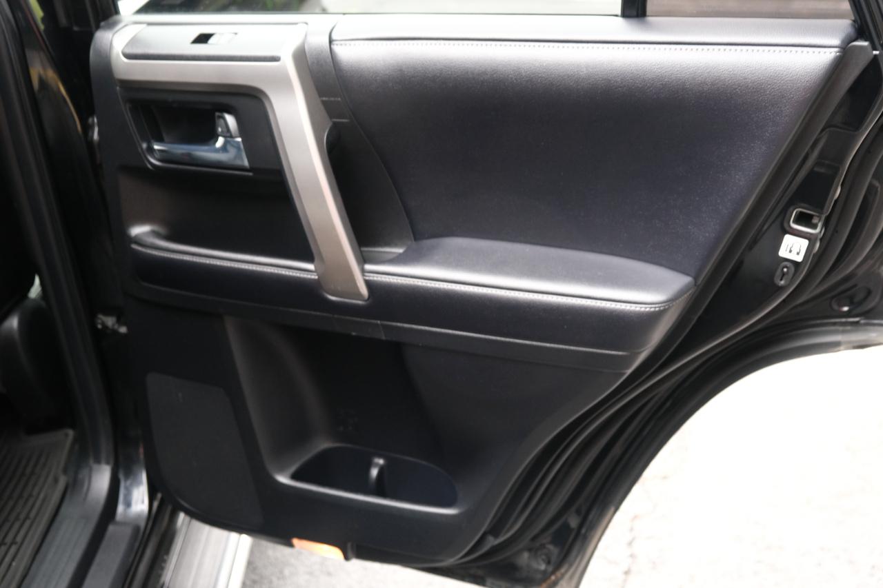 Toyota 4Runner SR5 Premium 4D SUV 4WD V6 2017