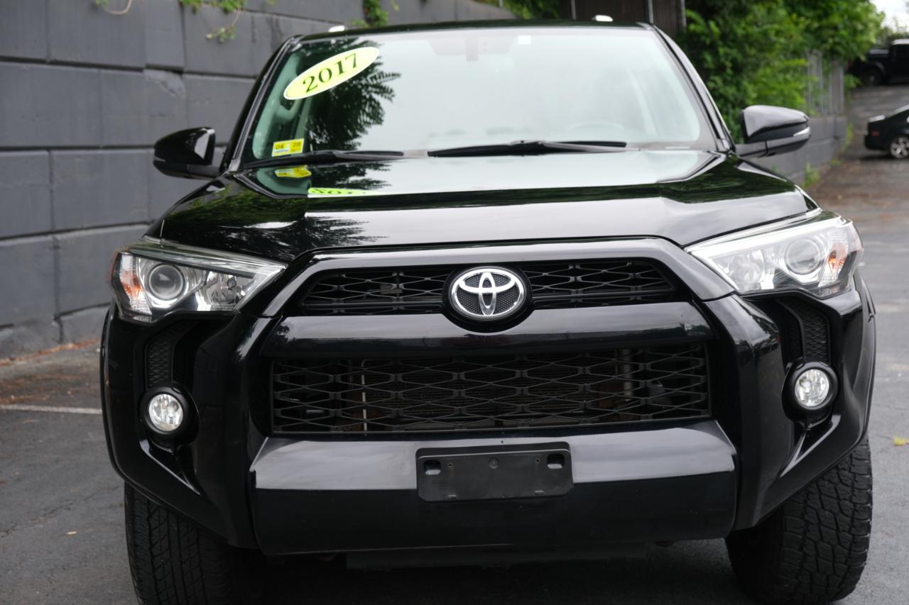 Toyota 4Runner SR5 Premium 4D SUV 4WD V6 2017
