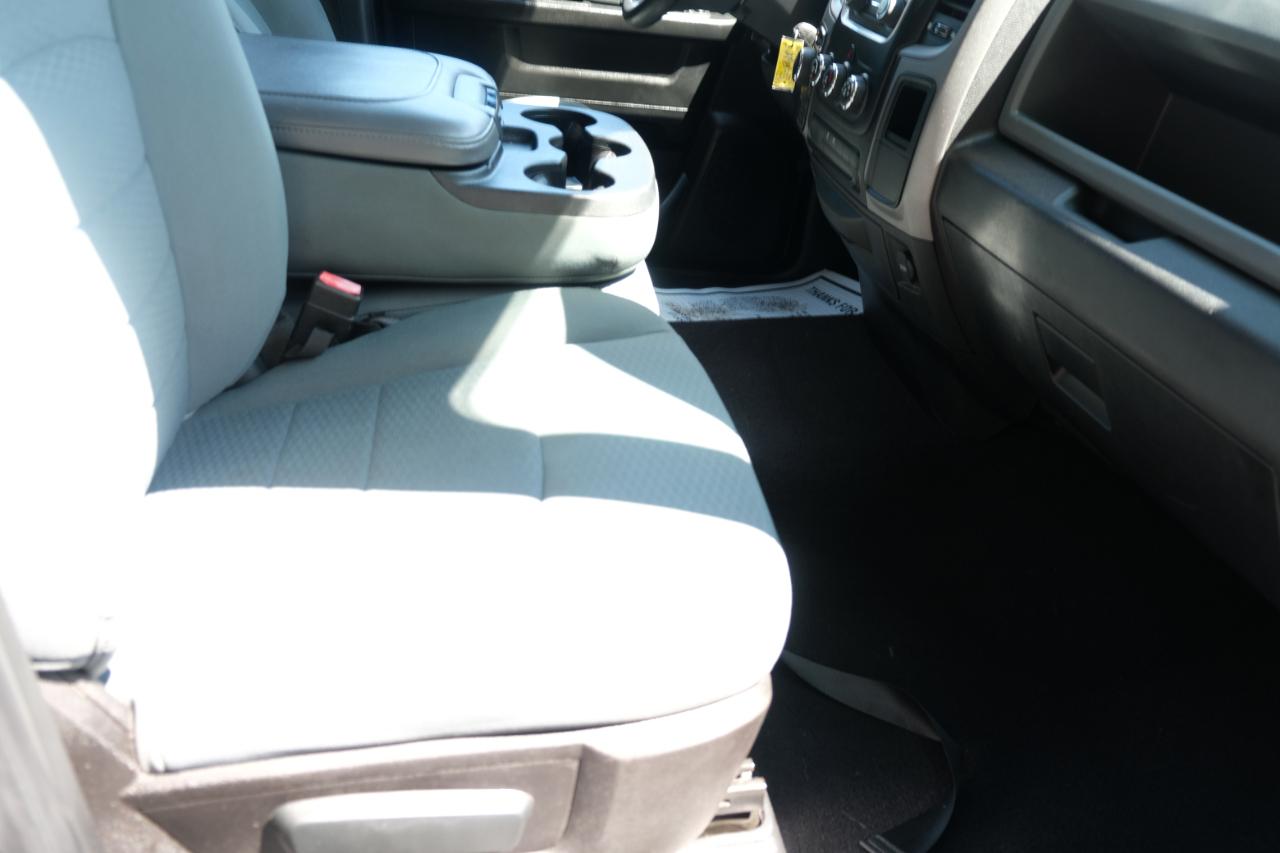 RAM 1500 Classic Express 4x4 Quad Cab 6'4" Box 2019