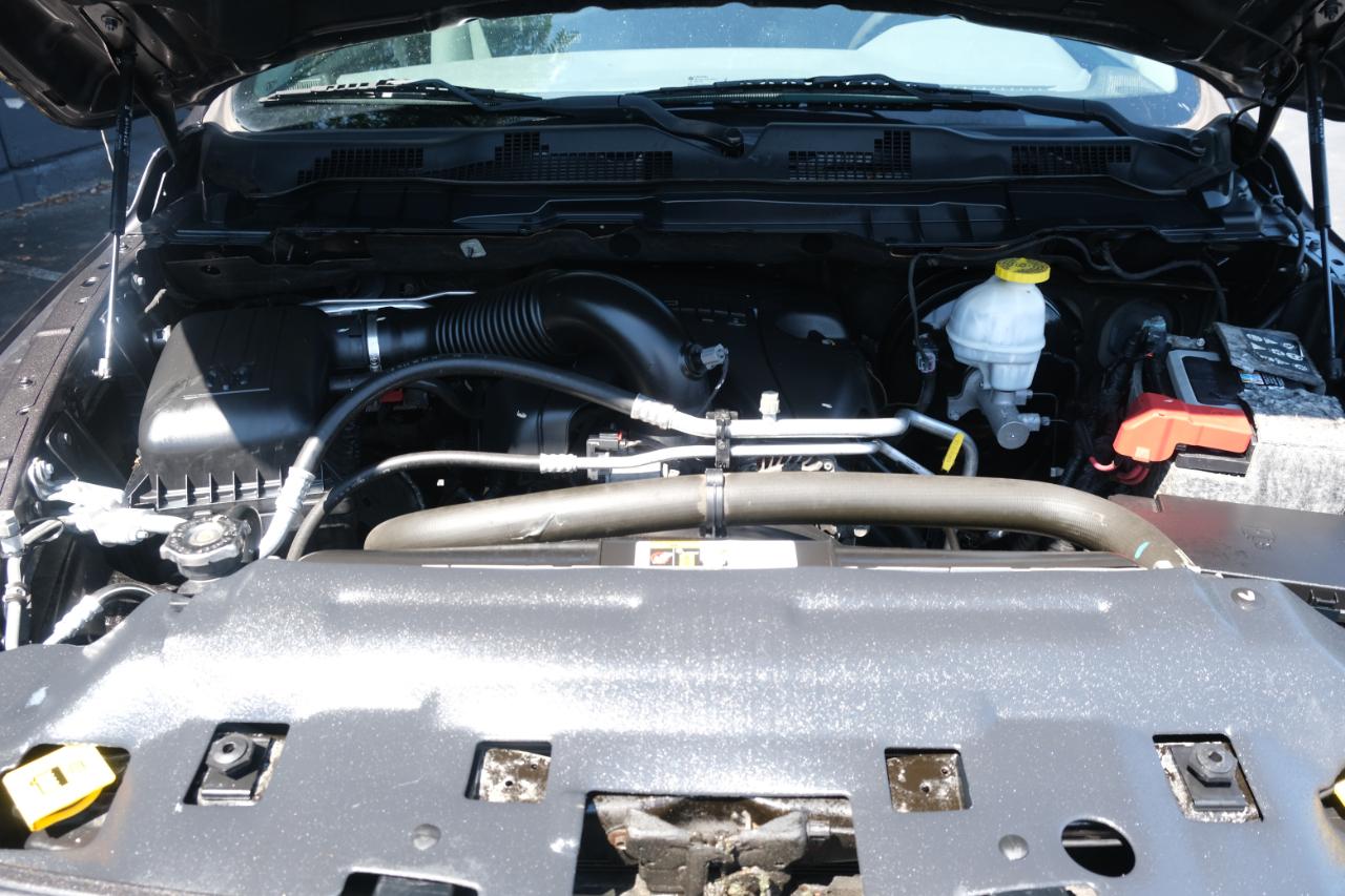 RAM 1500 Classic Express 4x4 Quad Cab 6'4" Box 2019