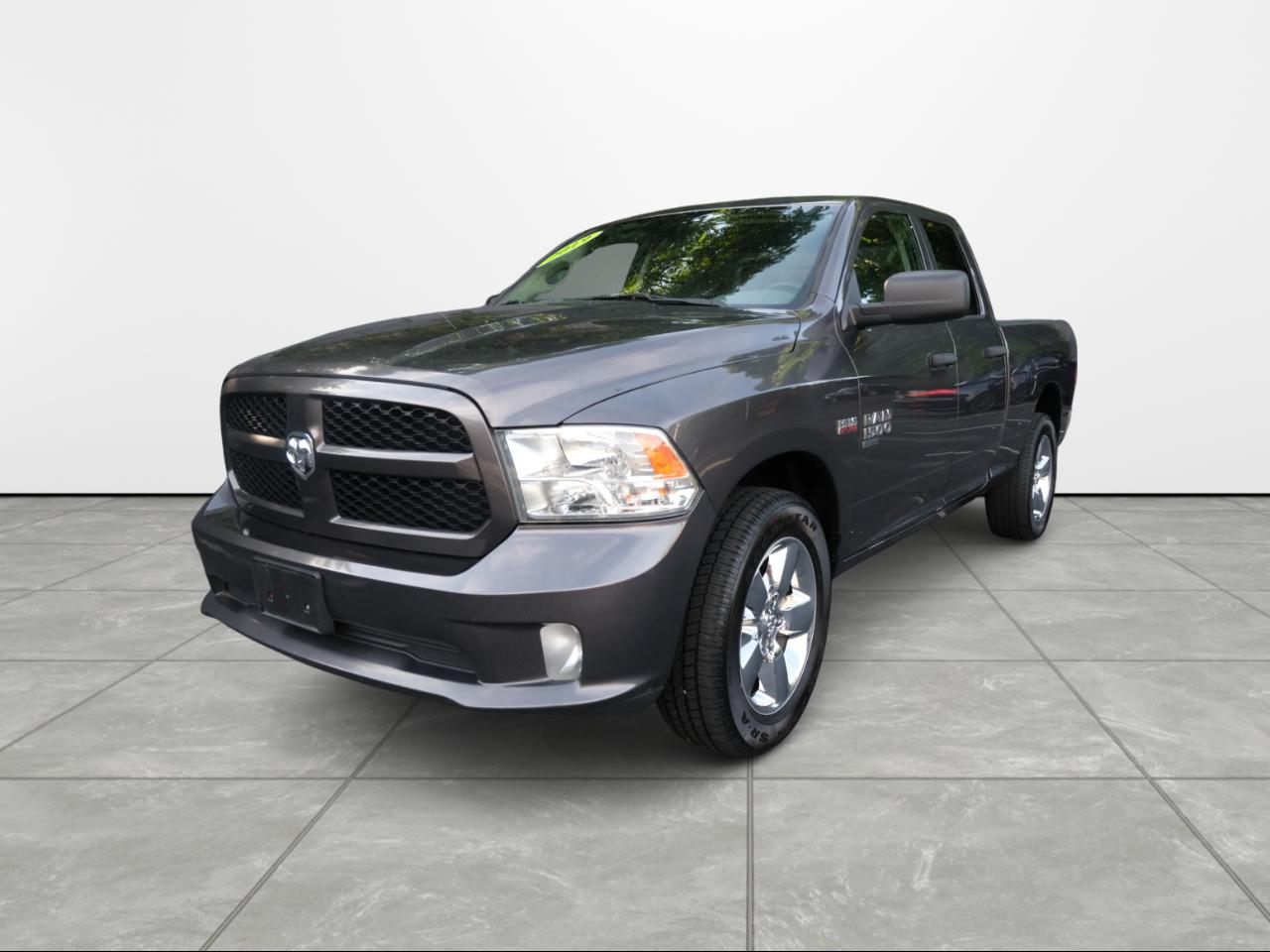 2019 RAM 1500 Classic Express 4x4 Quad Cab 6'4" Box