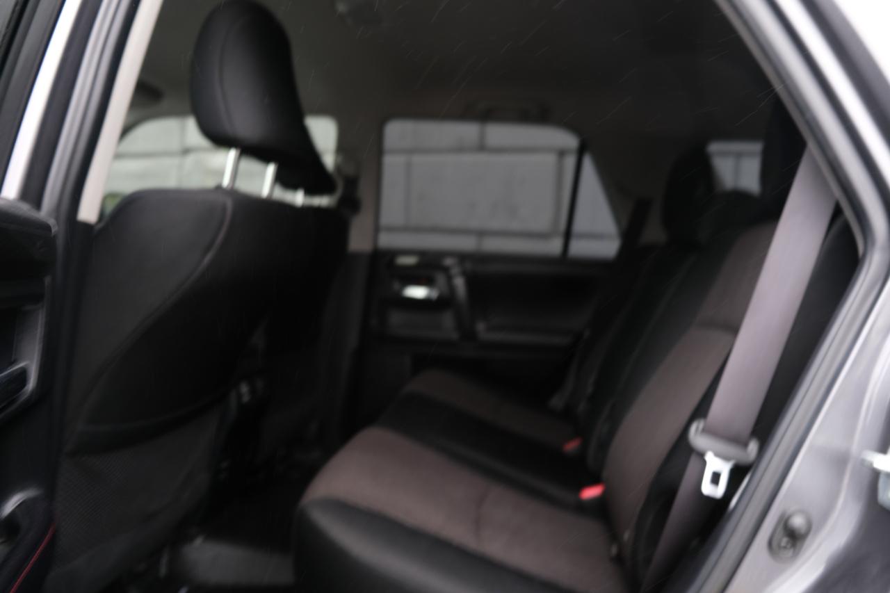 Toyota 4Runner TRD Off Road 4D SUV 4WD 2017