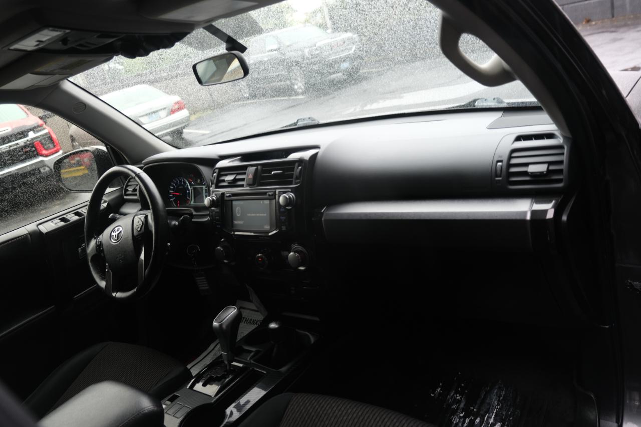 Toyota 4Runner TRD Off Road 4D SUV 4WD 2017