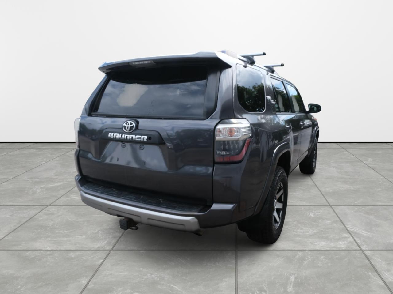 Toyota 4Runner TRD Off Road 4D SUV 4WD 2017