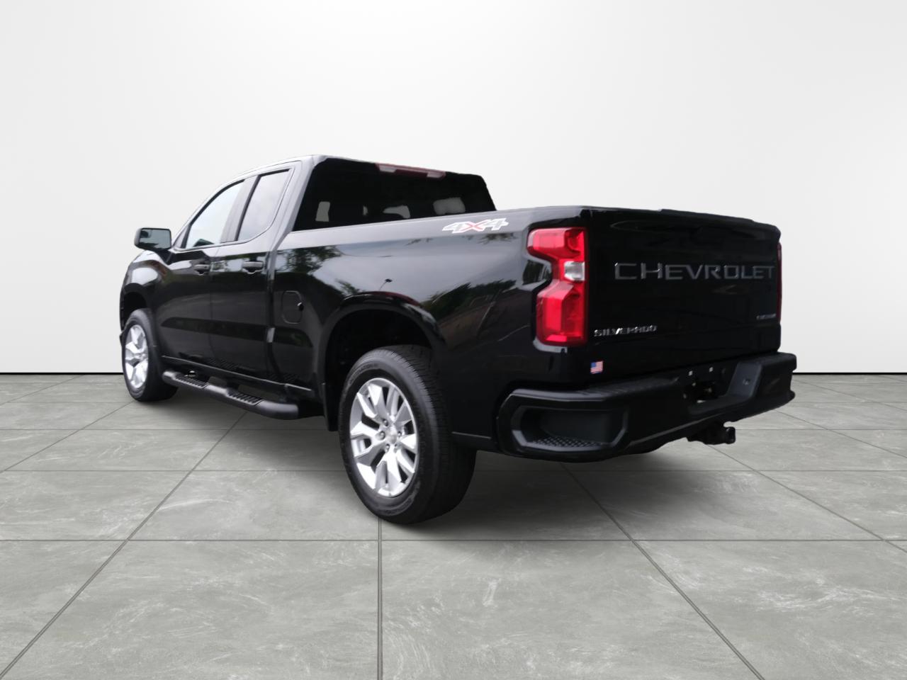 Chevrolet Silverado 1500 4WD Double Cab 147" Custom 2020