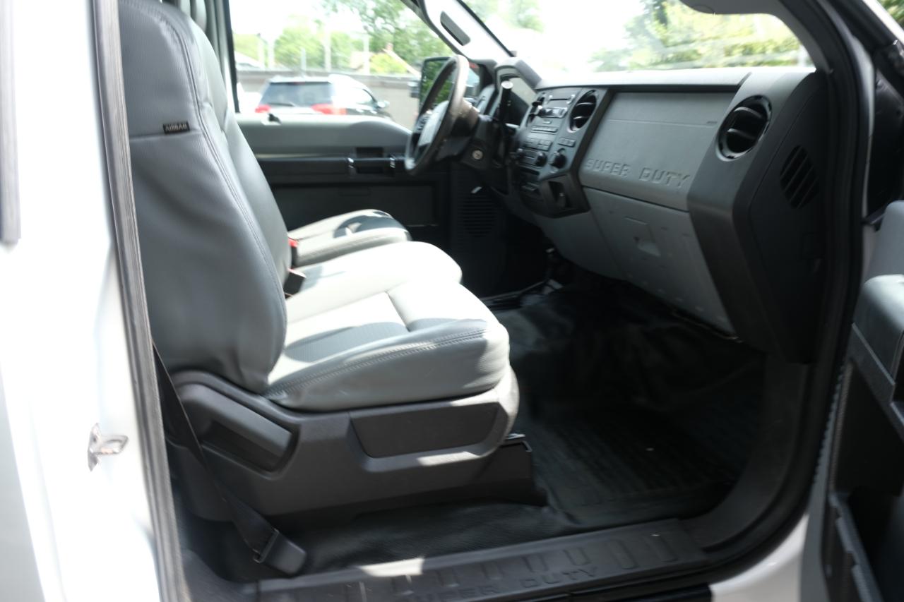 Ford Super Duty F-350 DRW 4WD Reg Cab 141" WB 60" CA XL 2014