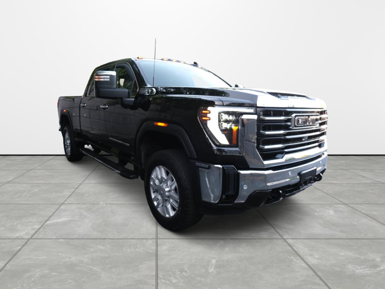 GMC Sierra 2500HD 4WD Crew Cab 159" SLT 2024