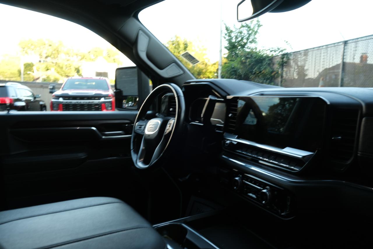 GMC Sierra 2500HD 4WD Crew Cab 159" SLT 2024