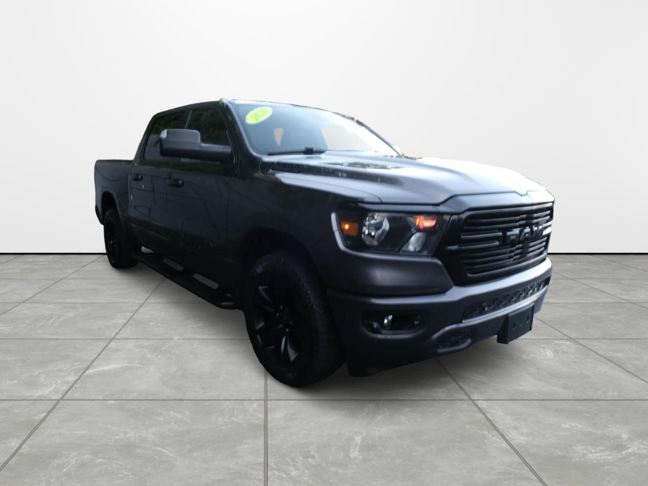 RAM 1500 Big Horn 4x4 Crew Cab 5'7" Box 2020