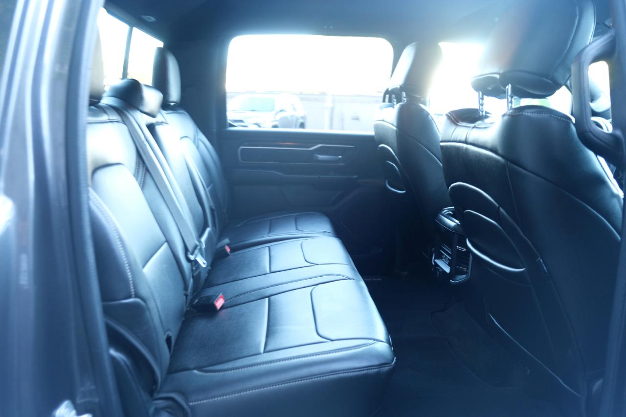 RAM 1500 Big Horn 4x4 Crew Cab 5'7" Box 2020