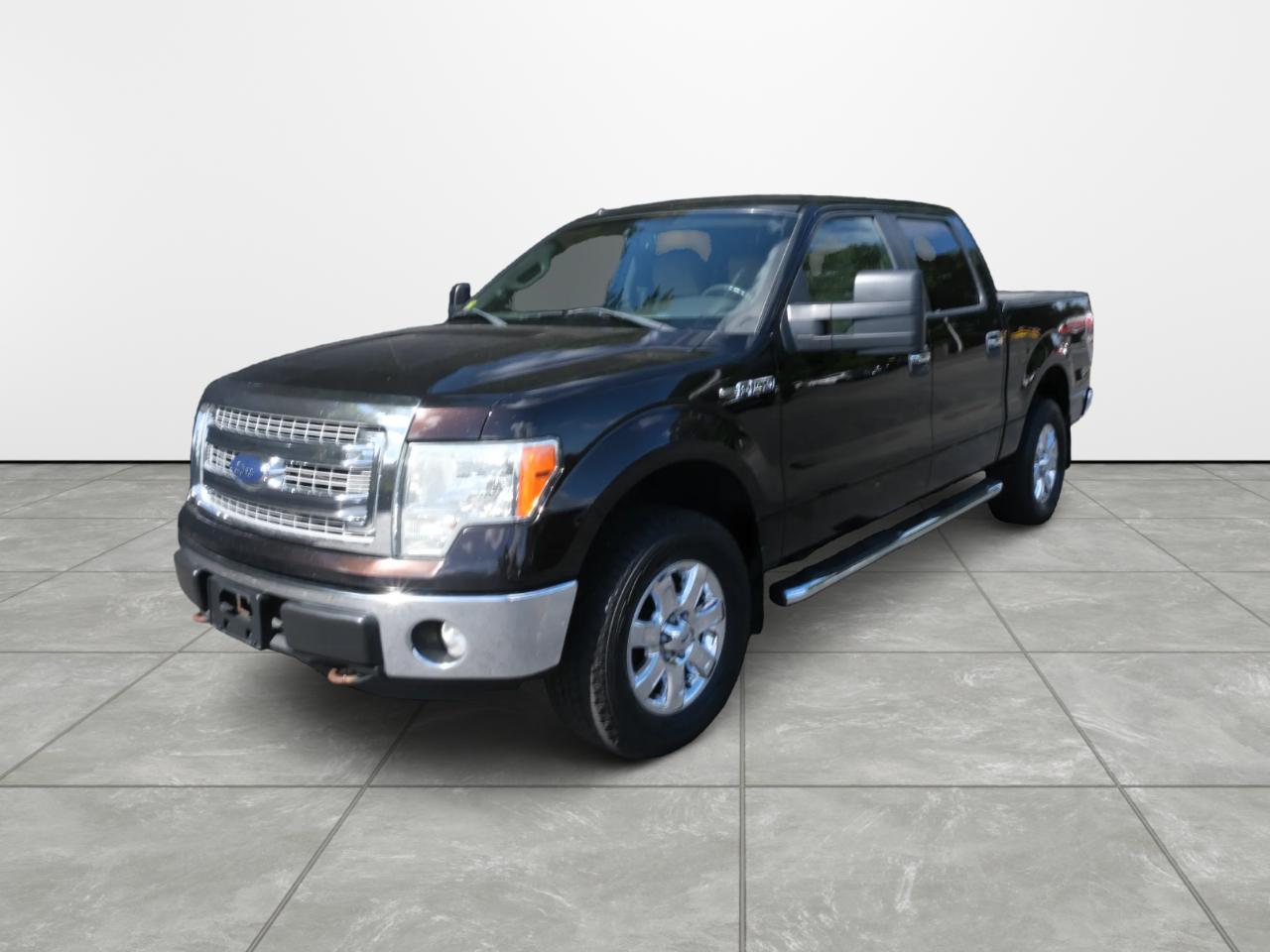 2013 Ford F-150 4WD SuperCrew 145" XL