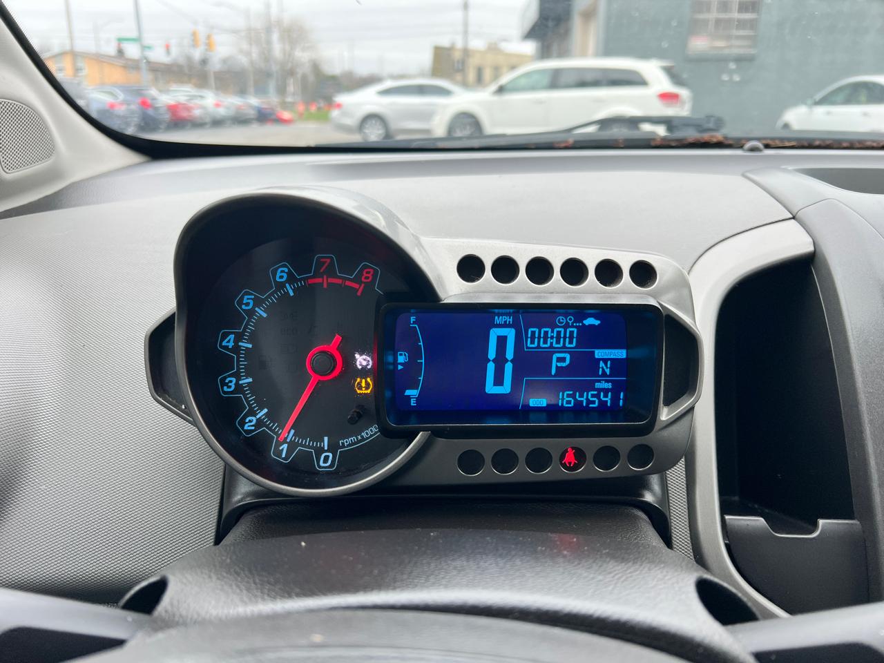 Chevrolet Sonic 5dr HB LT 2LT 2012