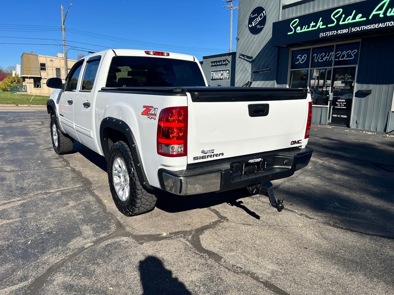 GMC Sierra 1500 4WD Crew Cab 143.5" SL 2013 GMC Sierra 1500 4WD Crew Cab 143.5" SL 2013