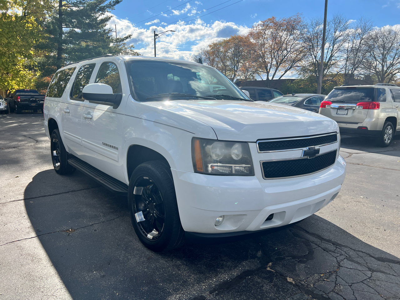 Chevrolet Suburban 4WD 4dr 1500 LT 2011 Chevrolet Suburban 4WD 4dr 1500 LT 2011