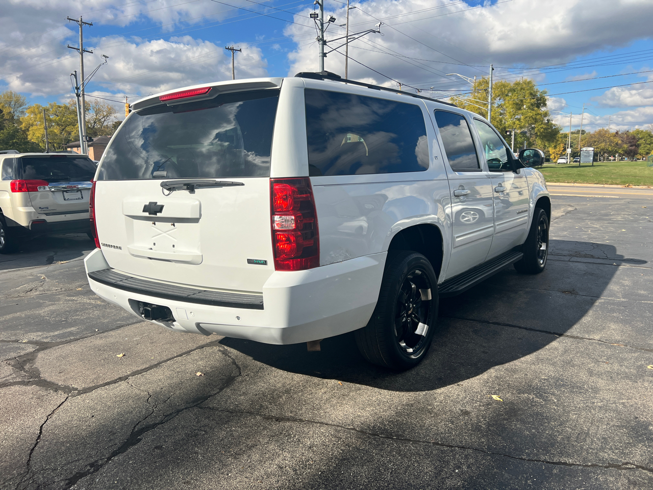Chevrolet Suburban 4WD 4dr 1500 LT 2011 Chevrolet Suburban 4WD 4dr 1500 LT 2011