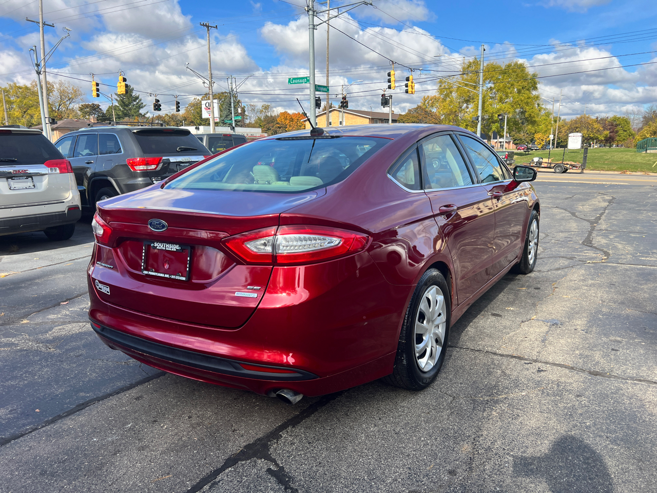 Ford Fusion 4dr Sdn SE FWD 2013 Ford Fusion 4dr Sdn SE FWD 2013