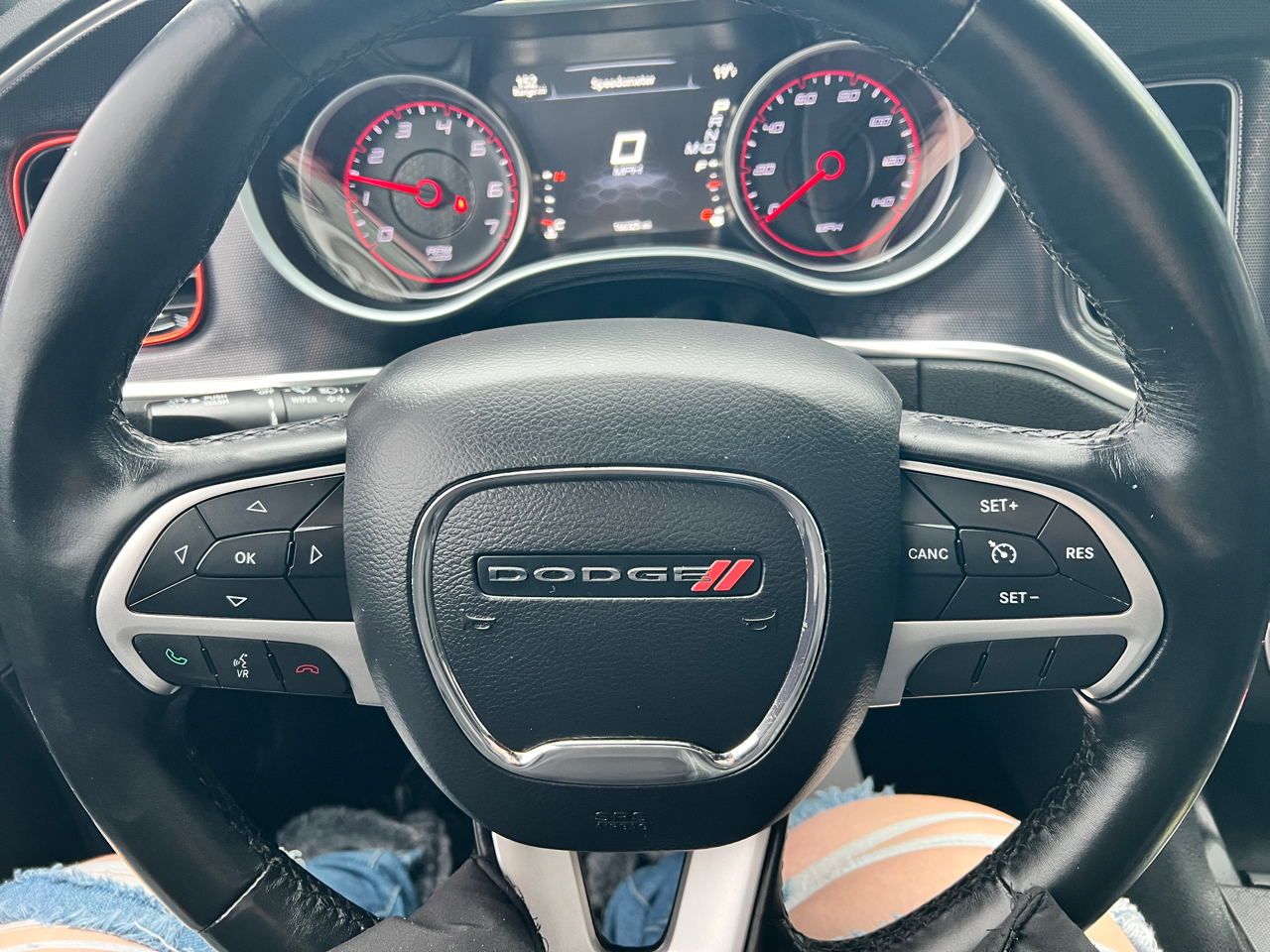 Dodge Charger 4dr Sdn SXT AWD 2016