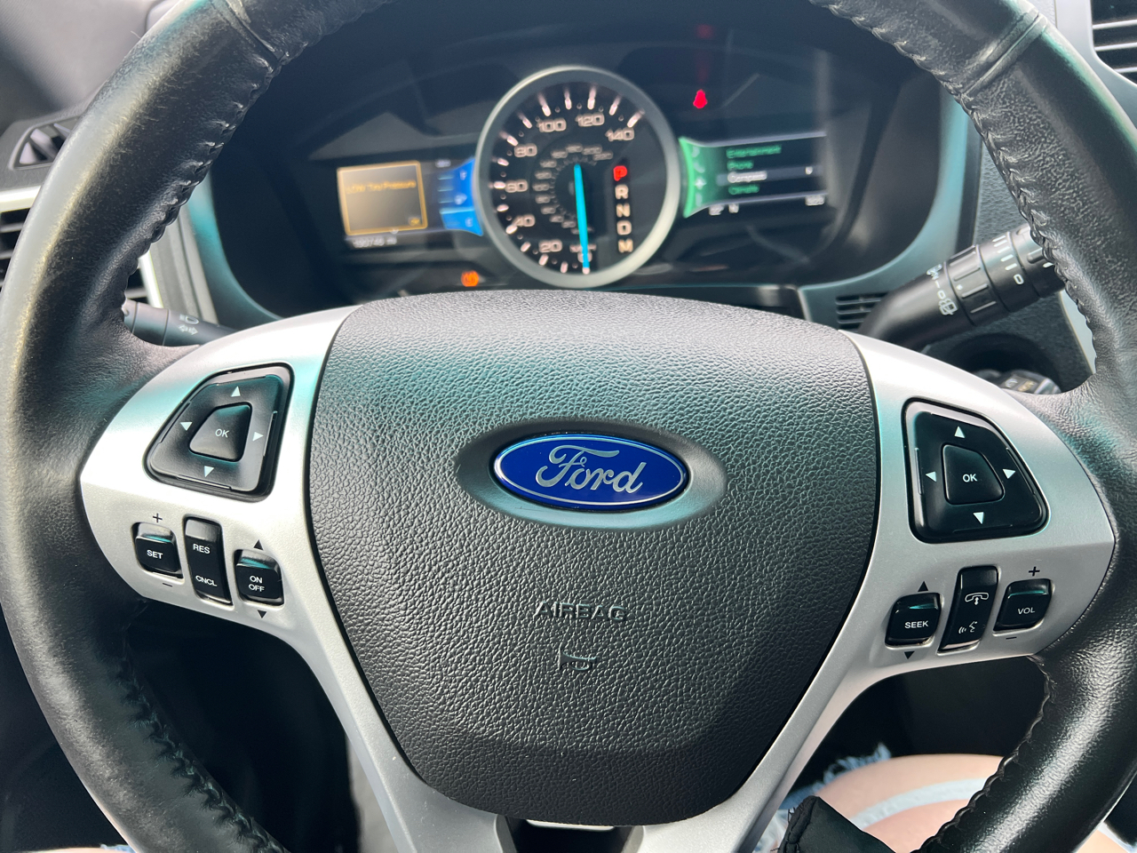 Ford Explorer 4WD 4dr XLT 2012