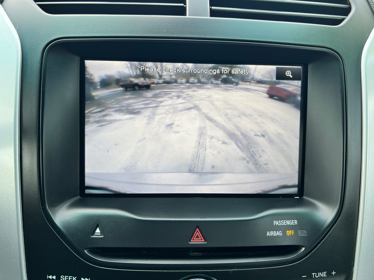 Ford Explorer 4WD 4dr XLT 2012