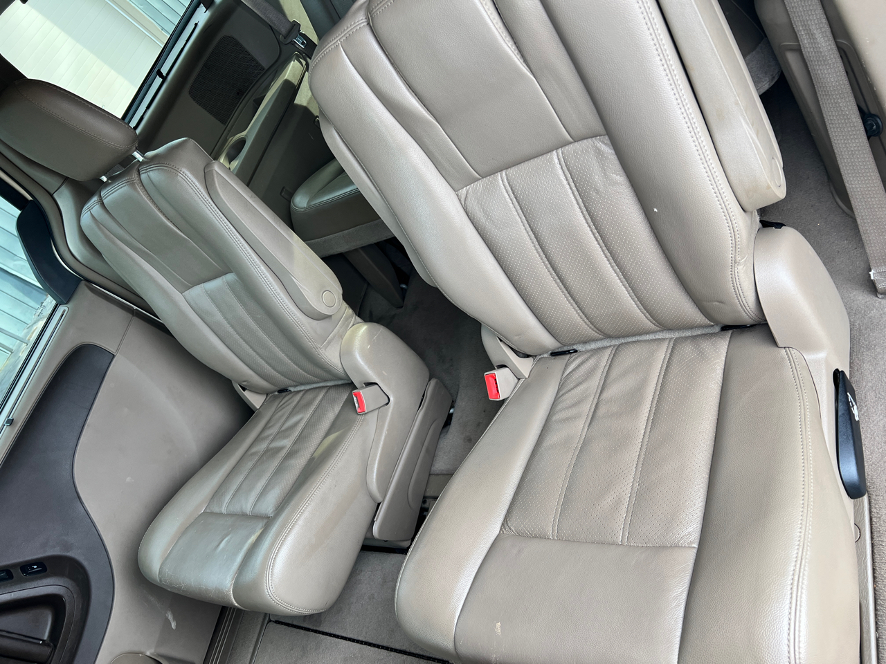 Chrysler Town & Country 4dr Wgn Touring-L 2012