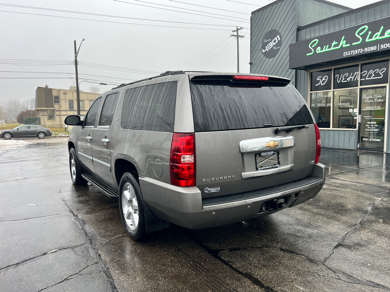 Chevrolet Suburban 4WD 4dr 1500 LTZ 2009