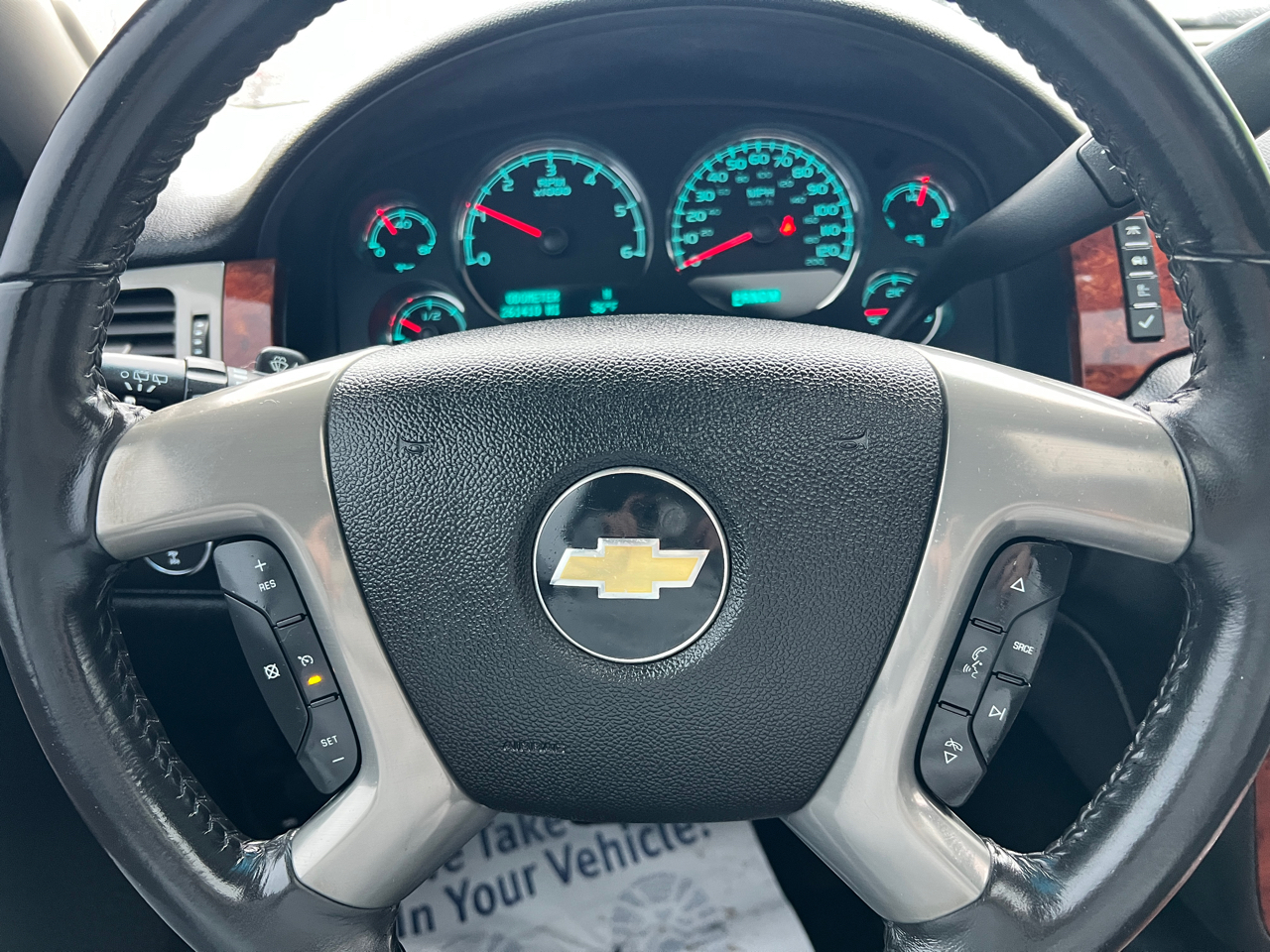 Chevrolet Suburban 4WD 4dr 1500 LTZ 2009