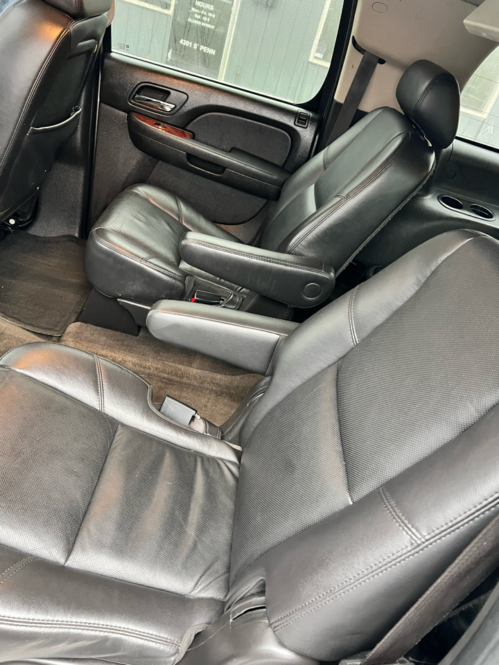 Chevrolet Suburban 4WD 4dr 1500 LTZ 2009