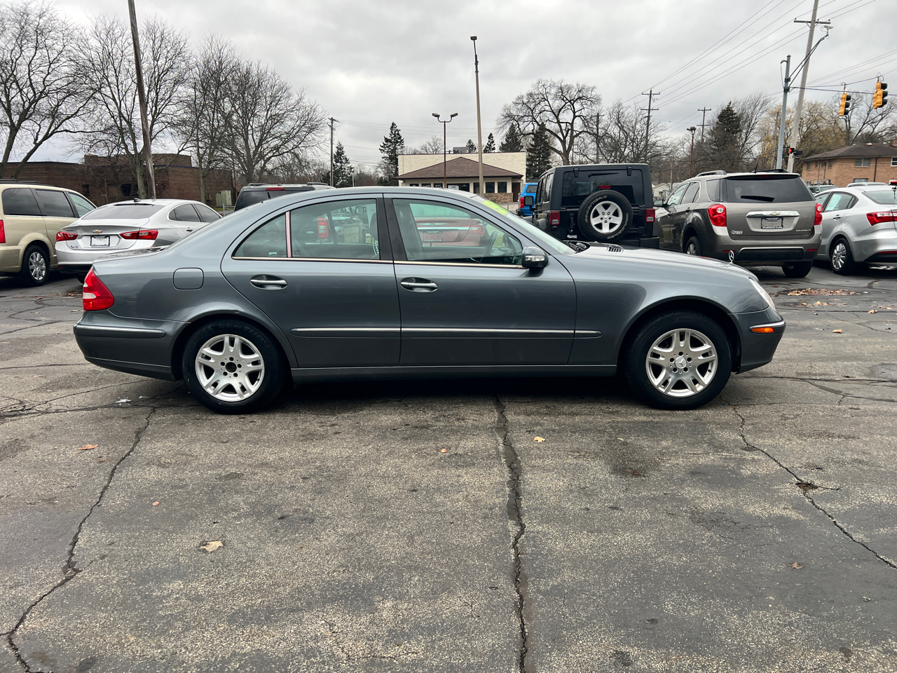 Mercedes-Benz E-Class 4dr Sdn 3.2L 4MATIC *Ltd Avail* 2005