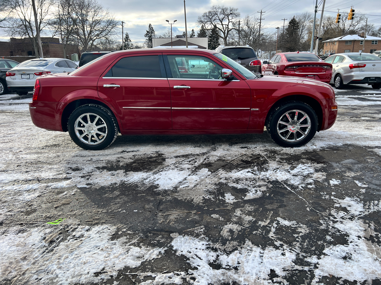 Chrysler 300 4dr Sdn Touring Signature AWD 2010