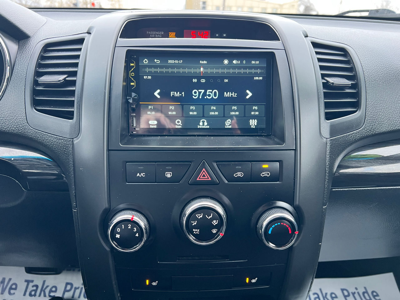 Kia Sorento 2WD 4dr I4 LX 2011