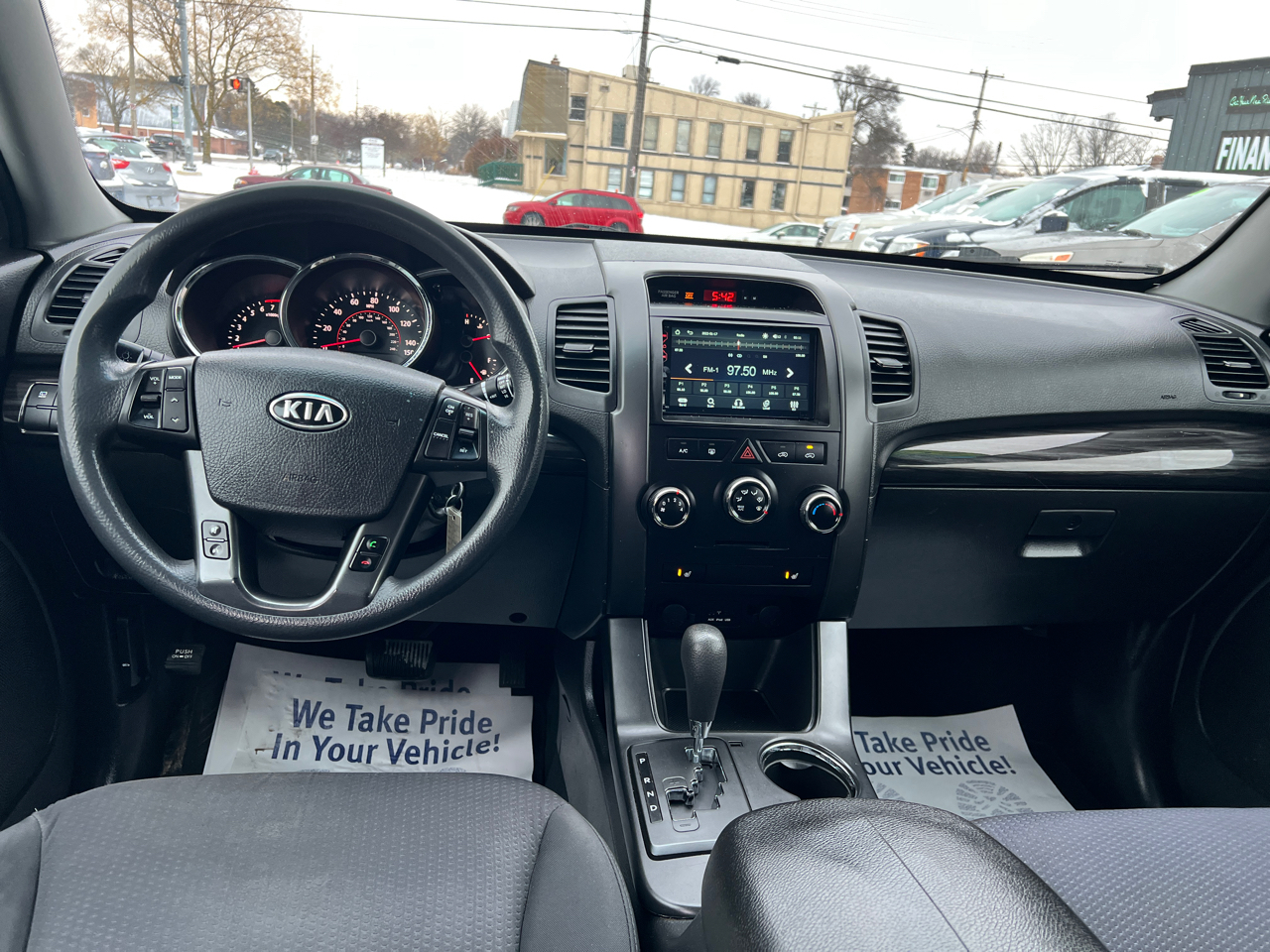 Kia Sorento 2WD 4dr I4 LX 2011