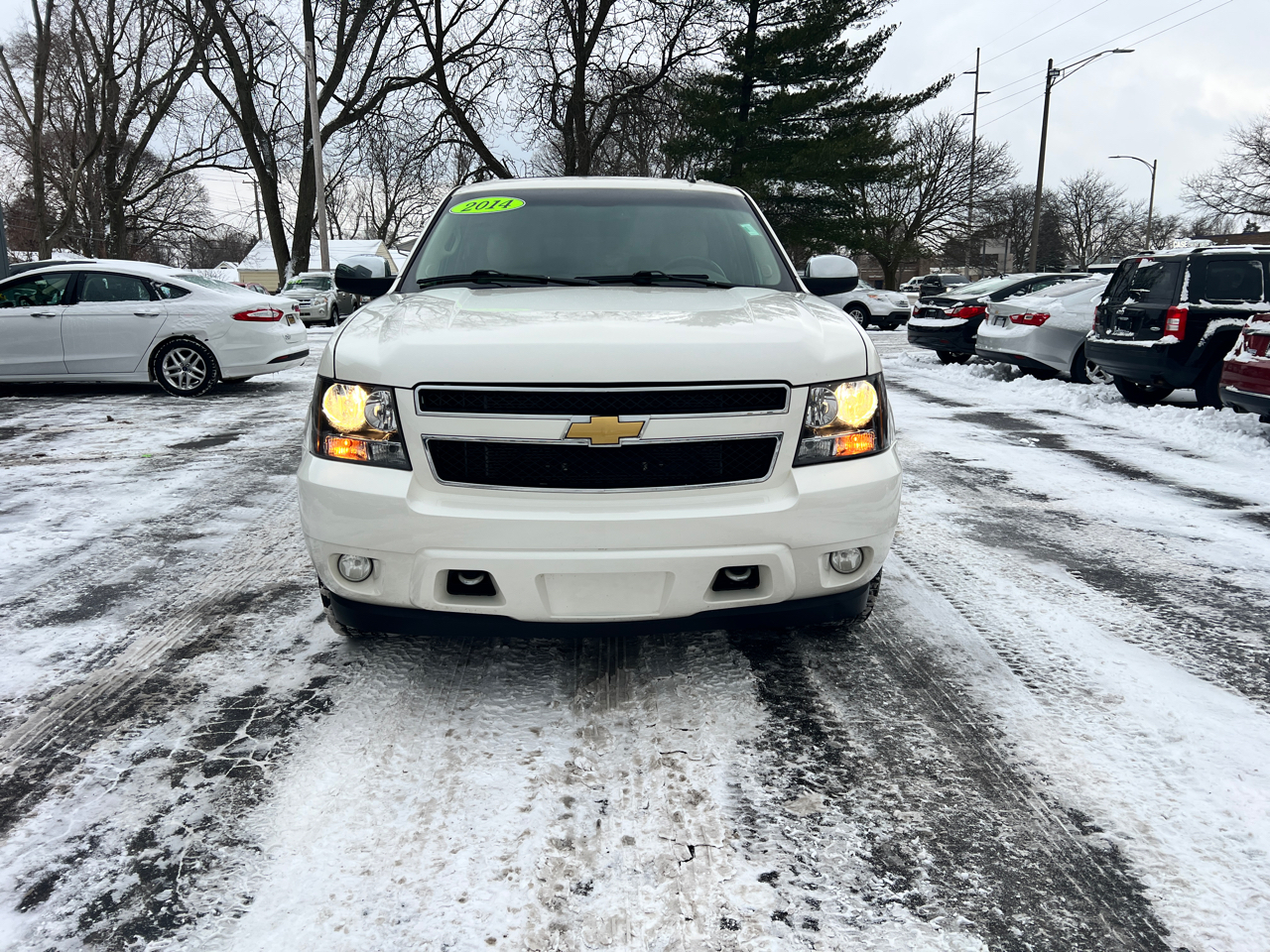 Chevrolet Suburban 4WD 4dr LTZ 2014