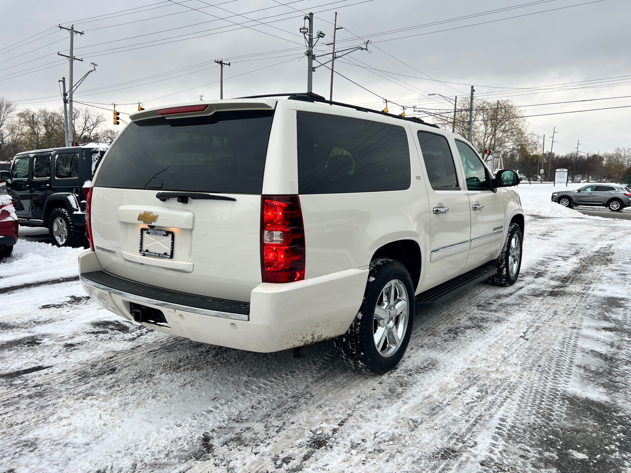Chevrolet Suburban 4WD 4dr LTZ 2014
