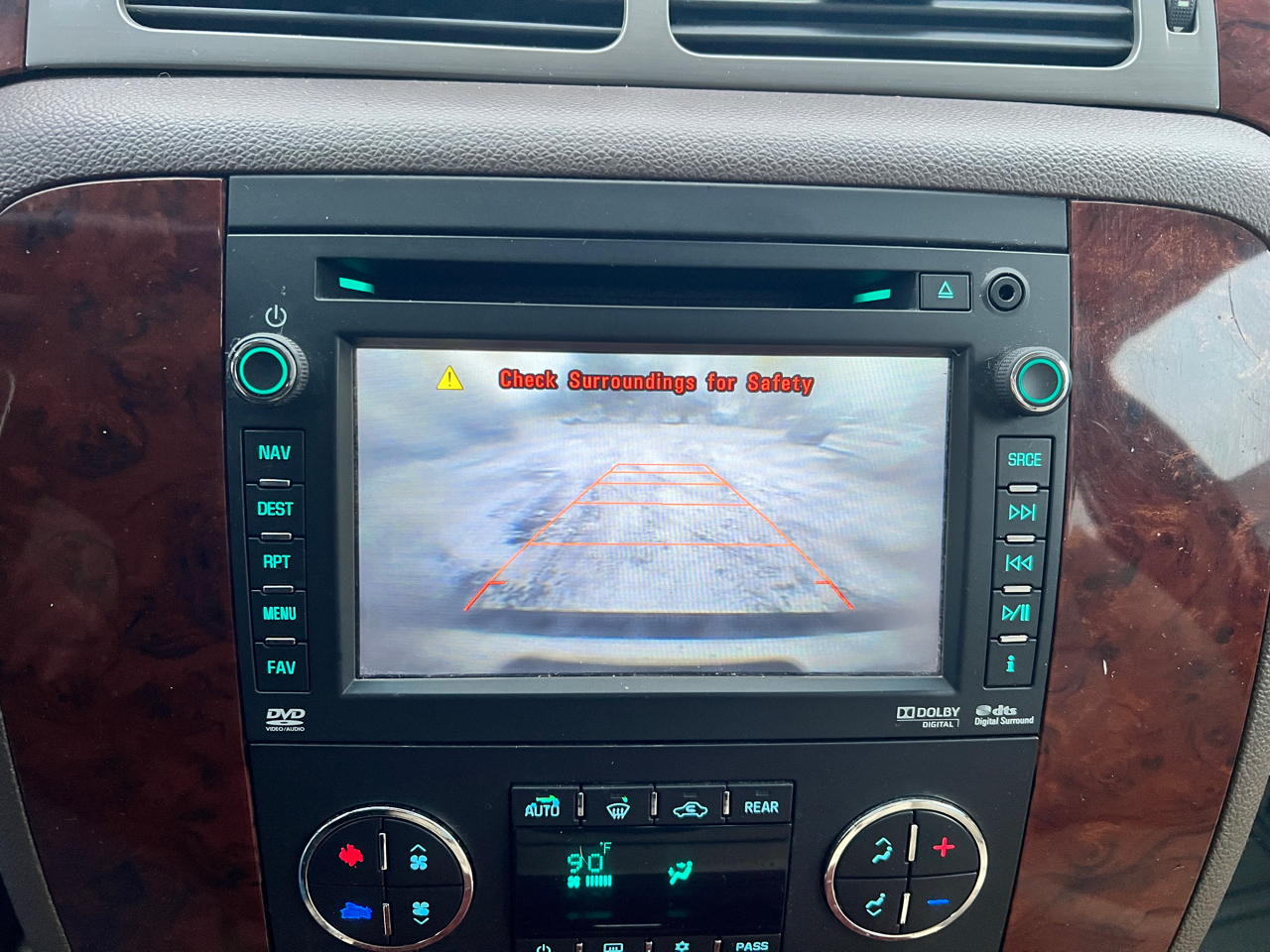 Chevrolet Suburban 4WD 4dr LTZ 2014