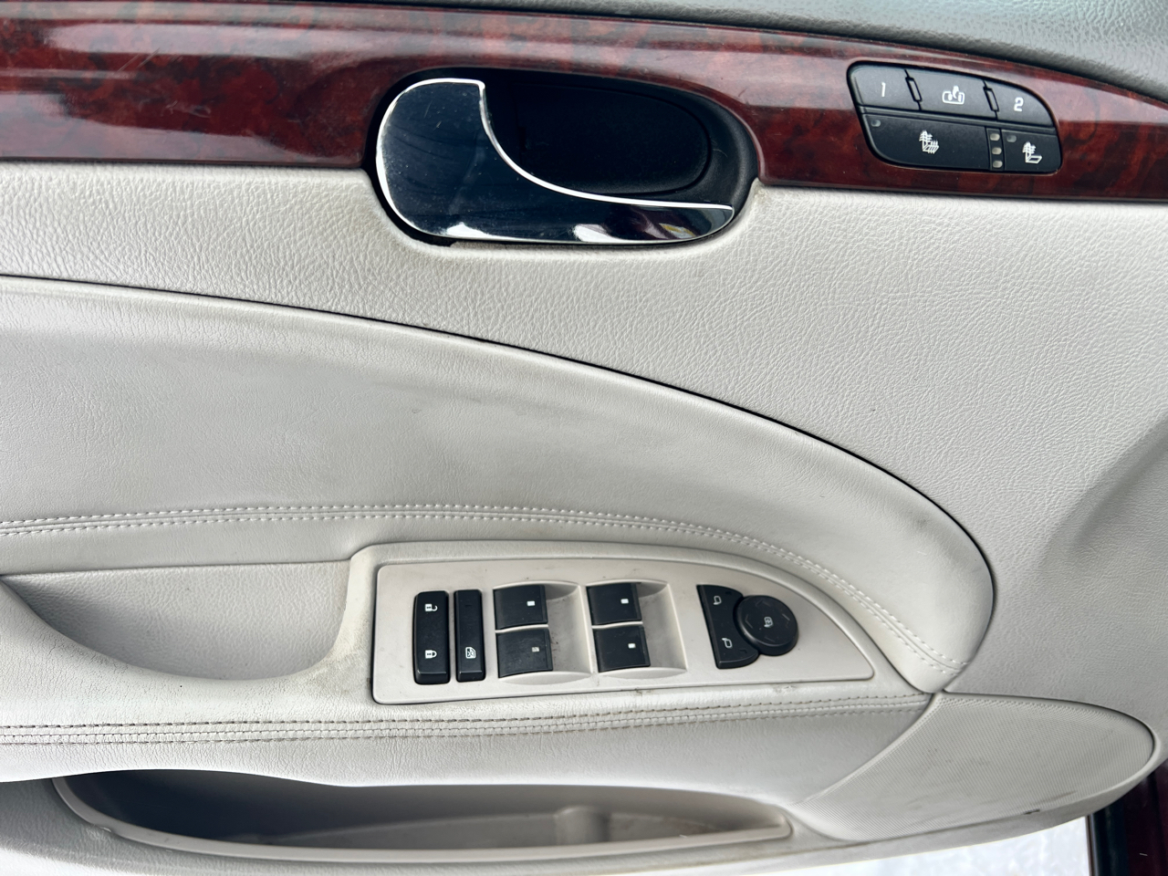 Buick Lucerne 4dr Sdn CXL V6 2006