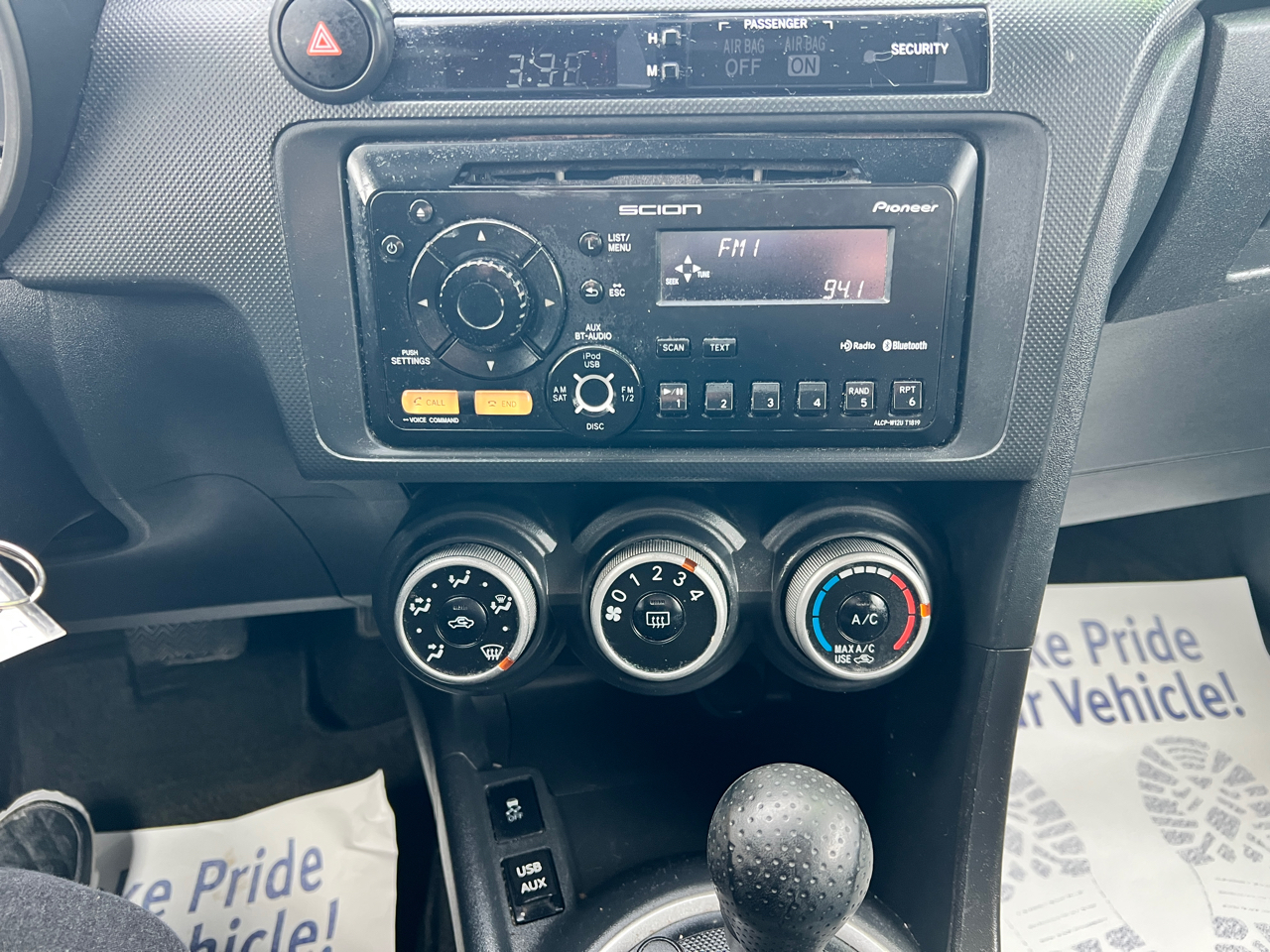 Scion tC Sports Coupe 4-Spd AT 2012