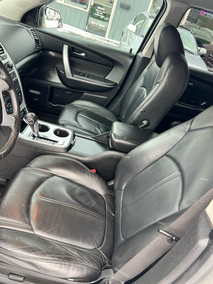 GMC Acadia FWD 4dr SLT1 2010