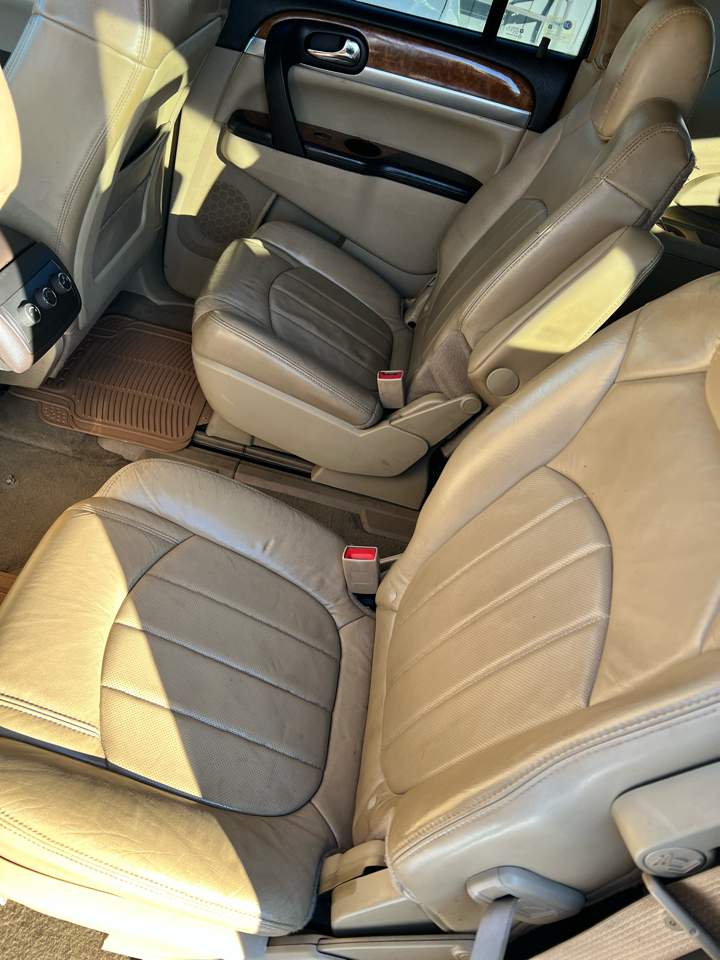 Buick Enclave FWD 4dr CXL 2009